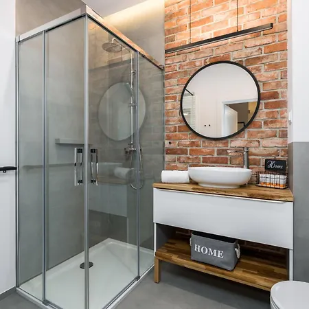 Lejlighed Chwaliszewo Elegant With Balcony In By Renters *