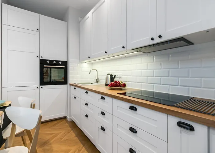 Chwaliszewo Elegant With Balcony In By Renters