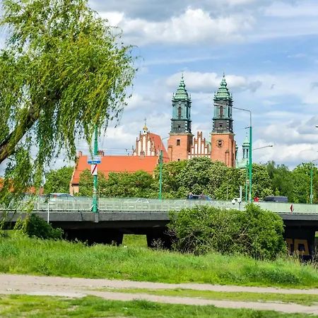 Chwaliszewo Elegant With Balcony In By Renters פוזנן