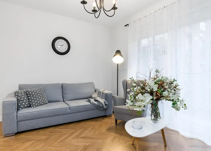 Chwaliszewo Elegant With Balcony In By Renters