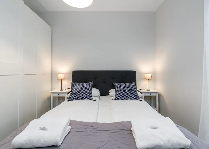 Chwaliszewo Elegant With Balcony In By Renters