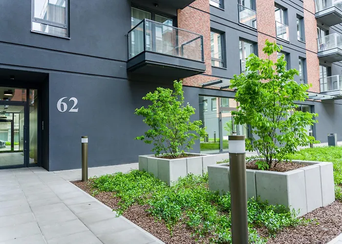 Апартаменты Chwaliszewo Elegant With Balcony In By Renters *